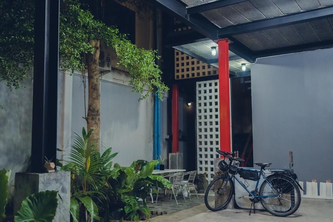 Hostel Nokhook House Trang Exterior foto