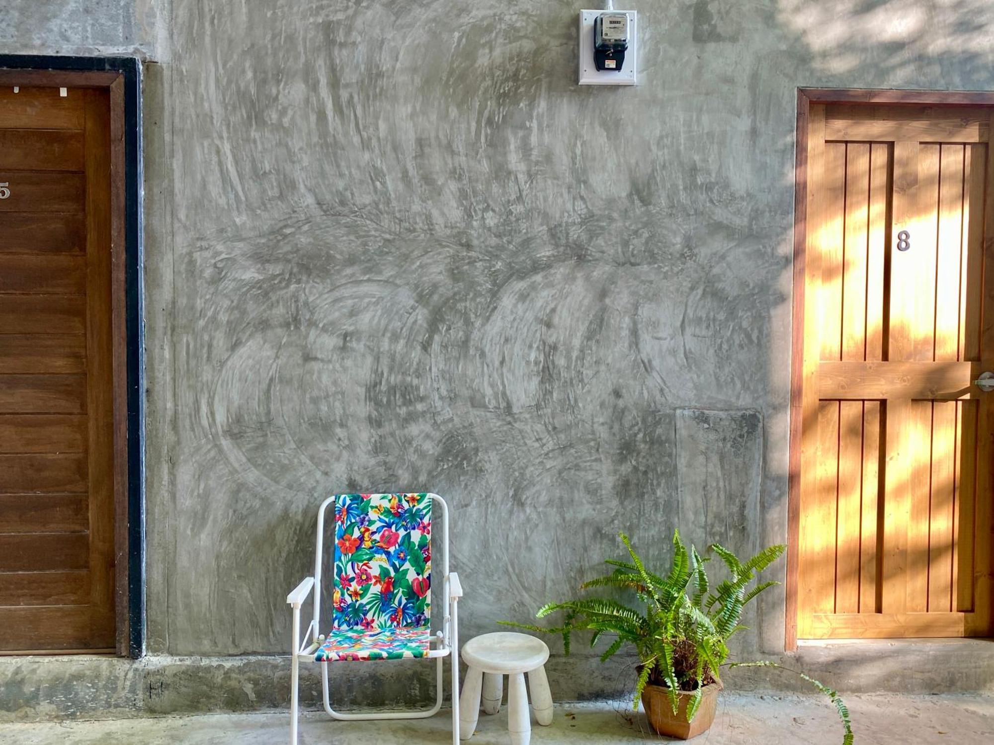 Hostel Nokhook House Trang Exterior foto