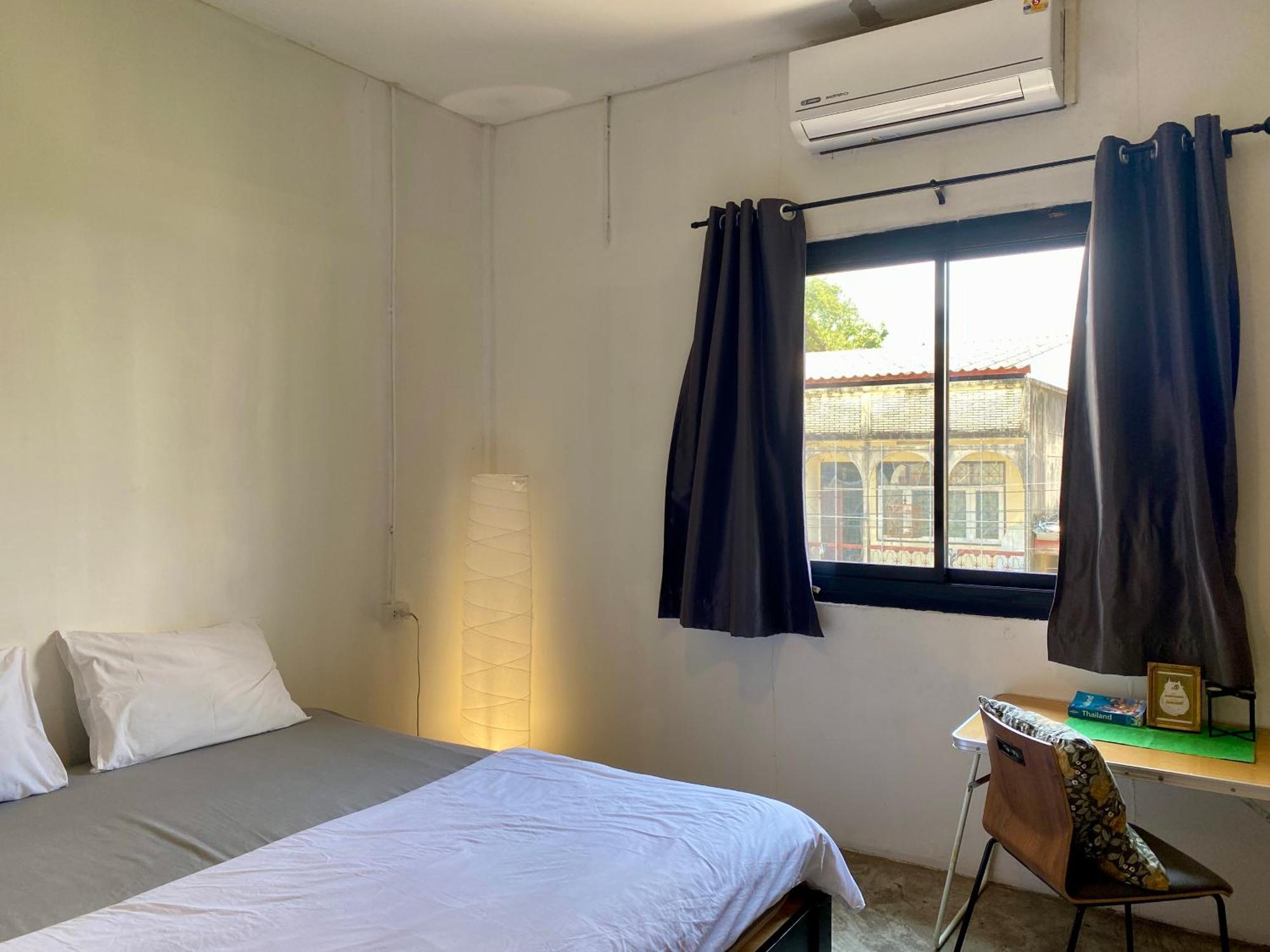 Hostel Nokhook House Trang Exterior foto