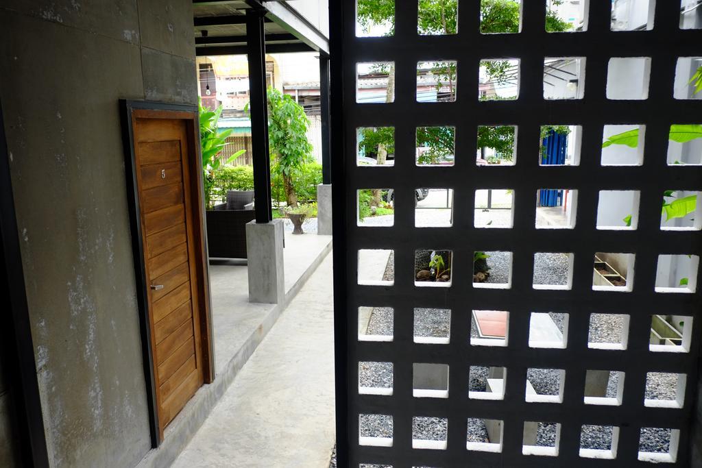 Hostel Nokhook House Trang Exterior foto